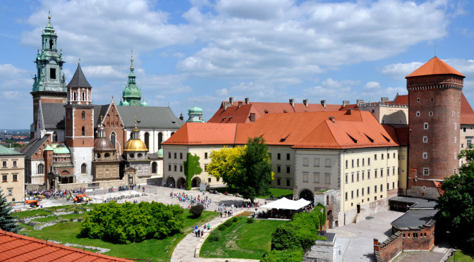 Offers tours and activities in Krakow