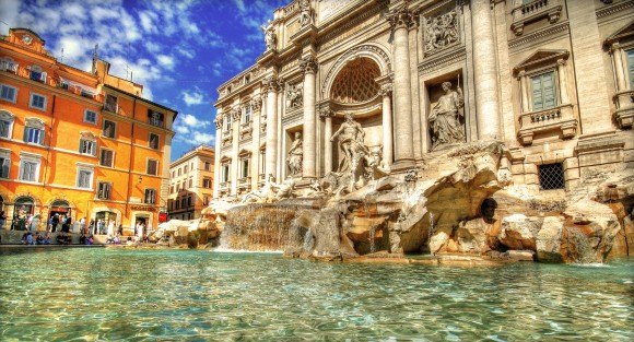 Rome sightseeing visit trevi fountain