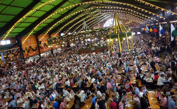 Oktoberfest Augustiner tent getting recommendations beer hours