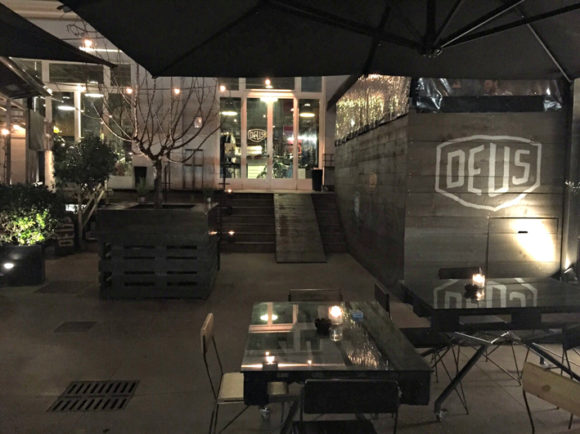 nightlife Milan Deus Cafe