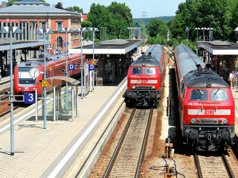 Monaco di Baviera collegamenti centro città aeroporto Memmingen Allgau Airport train station