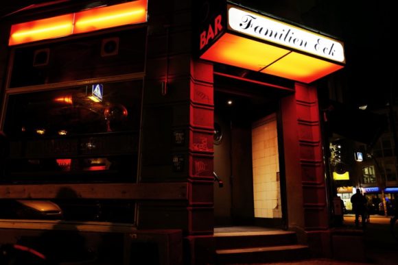 Vita notturna Amburgo families corner bar