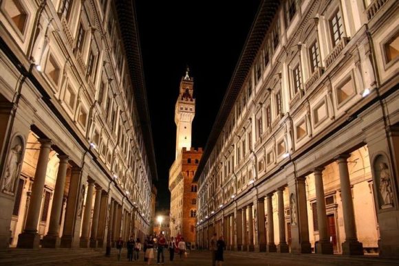 vita notturna Firenze Piazza della Signoria