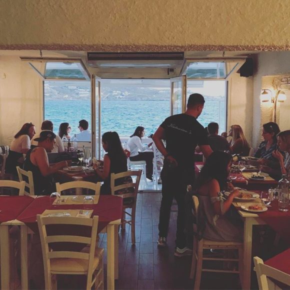 la vita notturna di Mykonos Katerina’s Restaurant & Cocktail Bar