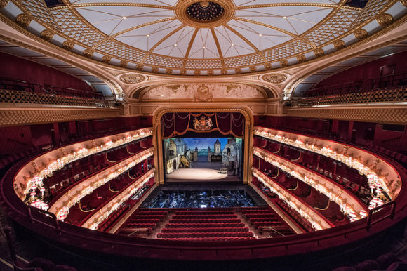 Uteliv London Royal Opera House