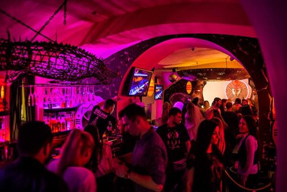 Nightlife Kiev Fiji Lounge Bar