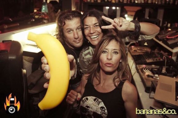 Nattliv Formentera Bananas & Co