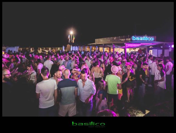 Vita notturna Rimini Basilico Beach Club