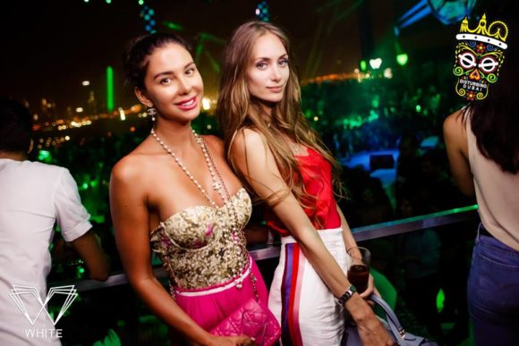 Nachtleben Dubai Weiße schöne russische Mädchen