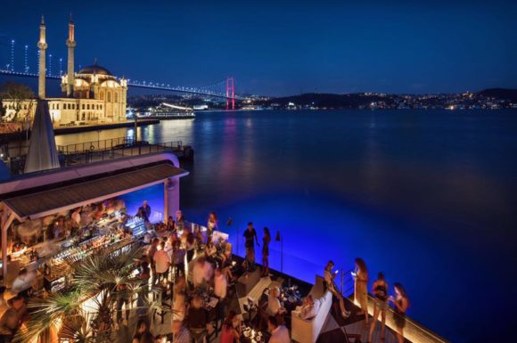 Vita notturna Istanbul Ruby
