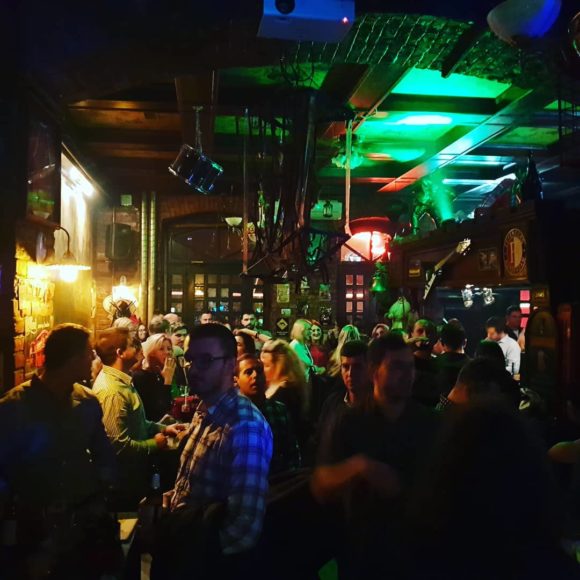 Vita notturna Sarajevo Cheers Pub