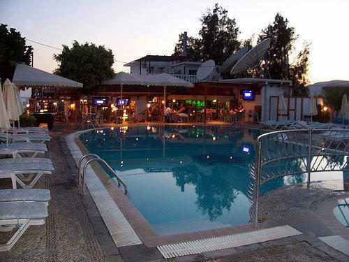 nattliv Rhodes Oasis Pool Bar Pefkos