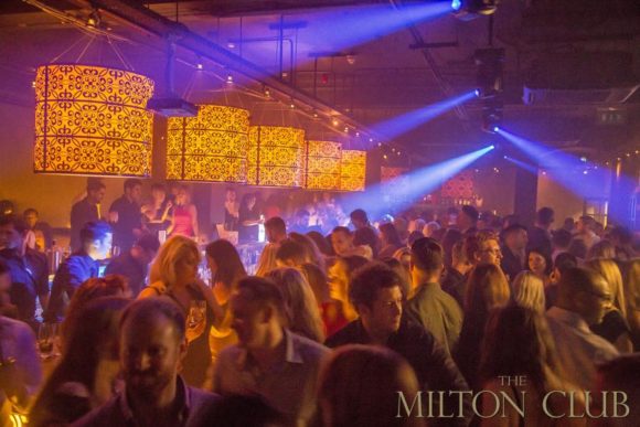 la vida nocturna de Manchester El Milton Club
