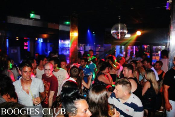 Natteliv Cypern Paphos Boogies Karaoke &amp; Disco Club