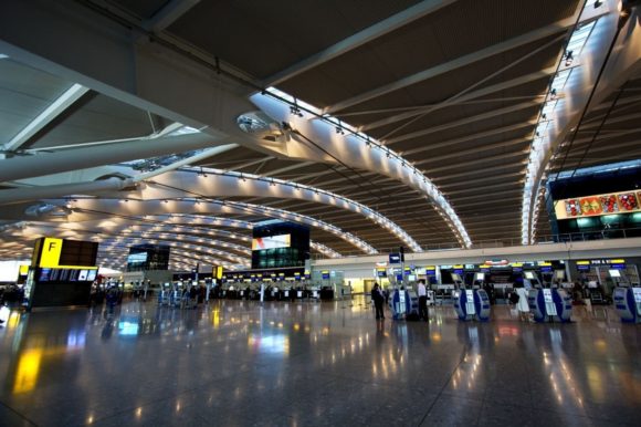A londoni Luton repülőtéri kapcsolatok, hogyan lehet eljutni oda