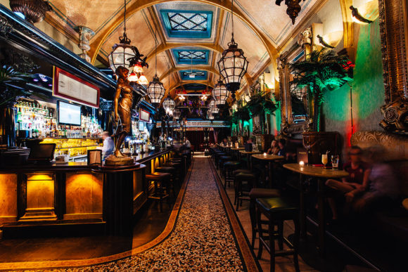 Vita notturna Dublino Cafe en Seine