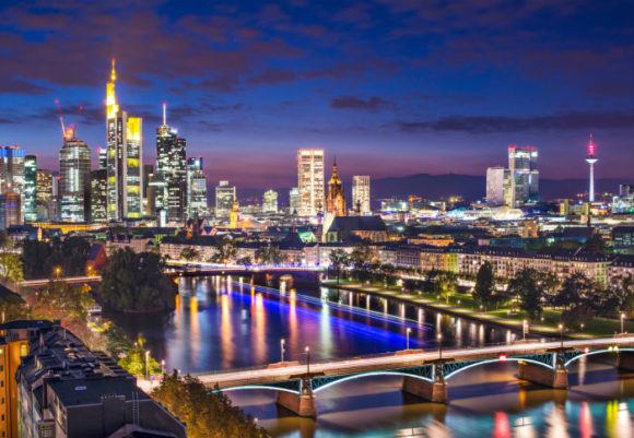 Vida noturna Frankfurt à noite