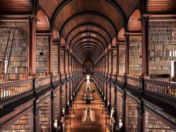 Le migliori 25 cose da fare e vedere a Dublino Biblioteca del Trinity College