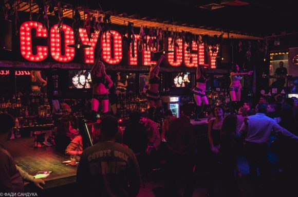 Moscow Coyote Ugly nightlife