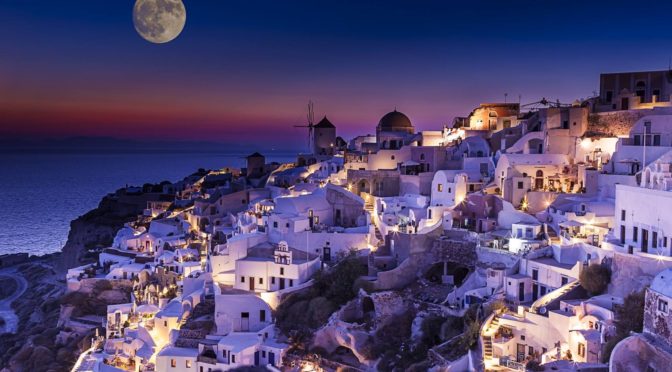 Santorini: vida noturna e clubes