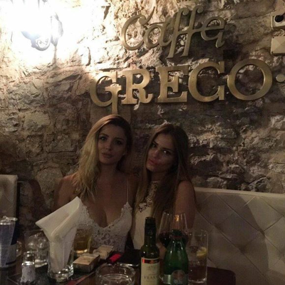 Vida nocturna Budva Bar de cócteles griego