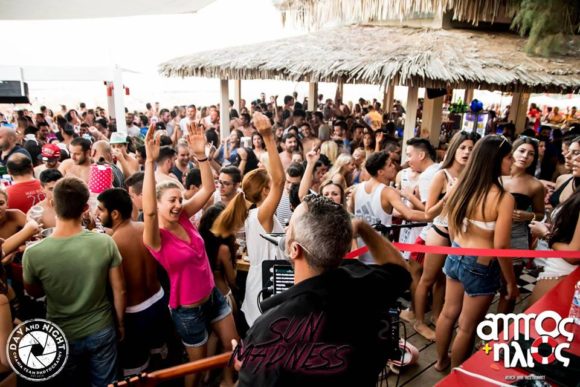 Nightlife Crete Ammos &amp; Hlios Beach Bar Agia marina Chania