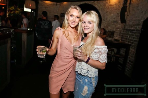 Vita notturna Sydney Kinsela’s Middlebar