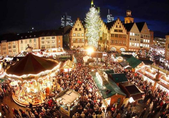 Vita notturna Vienna mercato natalizio