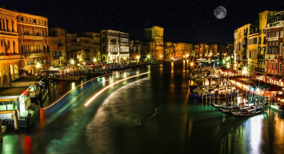 Vida noturna de Veneza