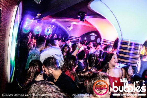 Vita notturna Malaga Bubbles Lounge Club