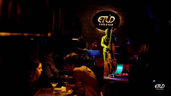Nightlife Baku ETUD Cafe and Bar