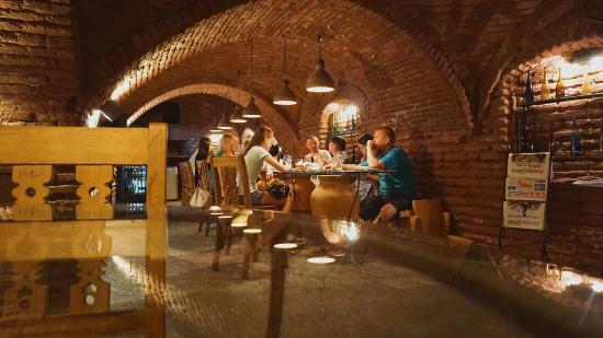 Vita notturna Tbilisi Schuchmann Wine Bar