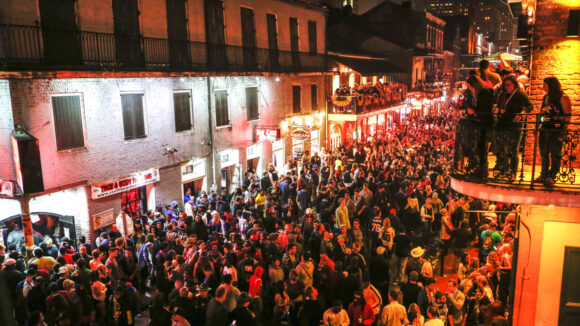 Éjszakai élet New Orleans Bourbon Street