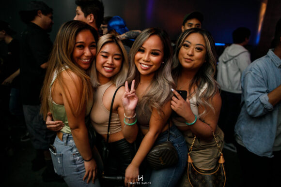 Éjszakai élet Seattle Q Nightclub lányok