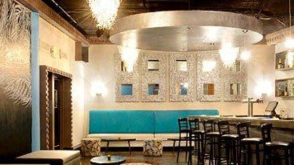 Nightlife Boston Savvor Restaurant and Lounge