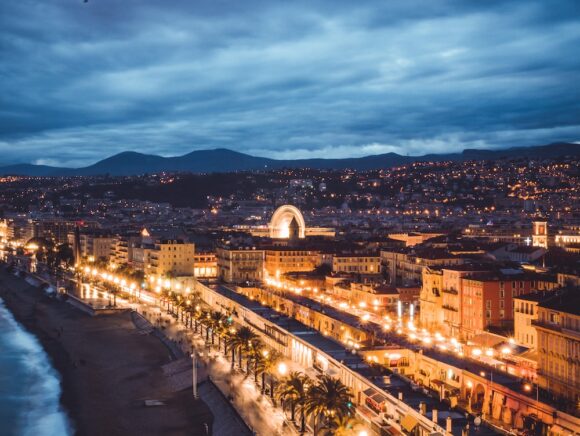 Vita notturna Nizza Promenade Des Anglais