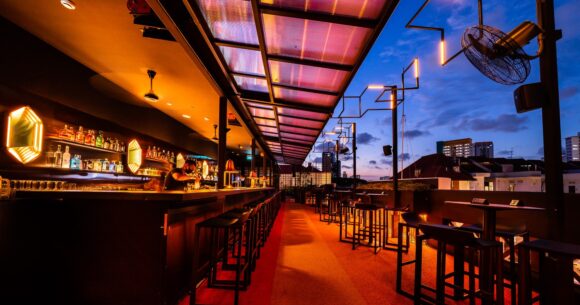 Nachtleben Singapur Levant Bar
