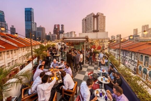 Éjszakai élet Szingapúr A Rooftop a Potato Headben