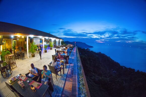 Éjszakai élet Phuket Heaven Bar