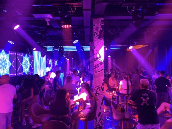 Nocne życie Phuket Nowy Jork Muzyka na żywo Bar
