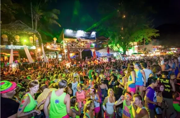 Full Moon Party in Koh Phangan-Party