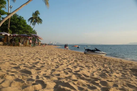 Vida Noturna Praia de Pattaya Jomtien