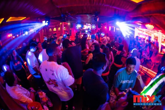 Noćni život Pattaya Mixx Discotheque