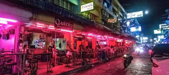 Éjszakai élet Pattaya Soi 6
